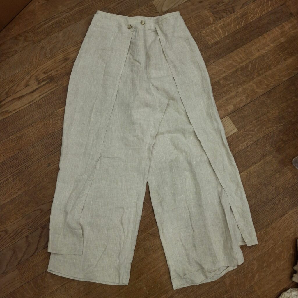 Broeken beige linnen Broeken beige linnen